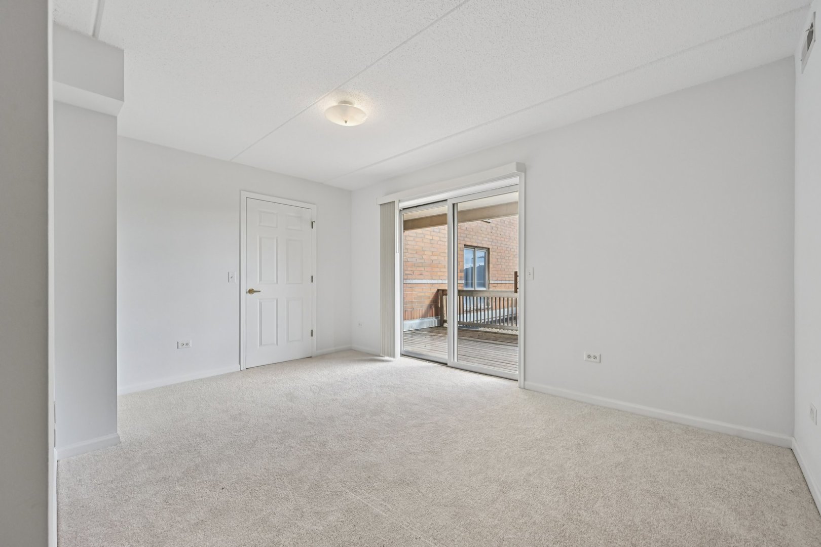 435 William Street #205, River Forest, IL 60305