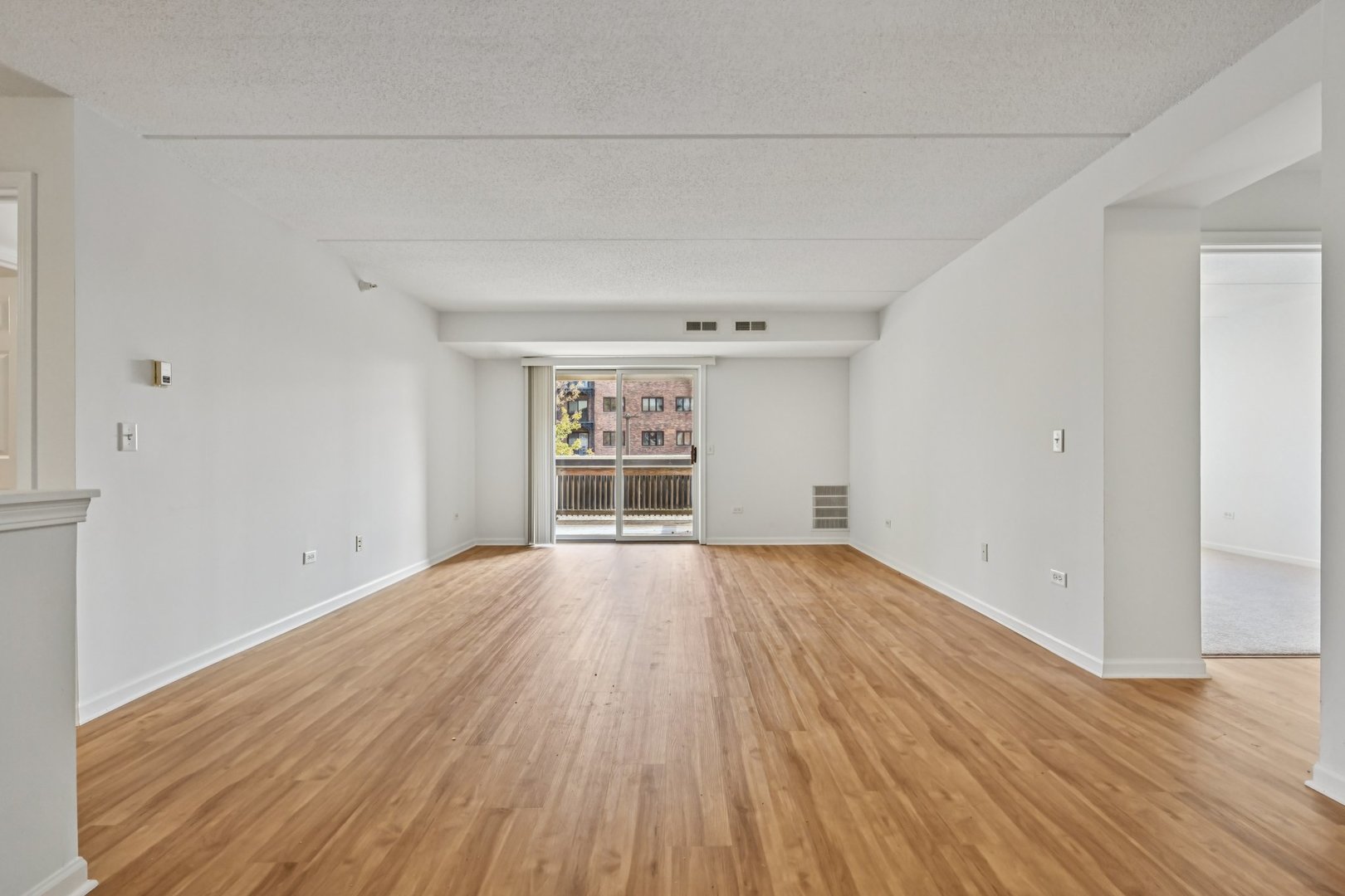 435 William Street #205, River Forest, IL 60305