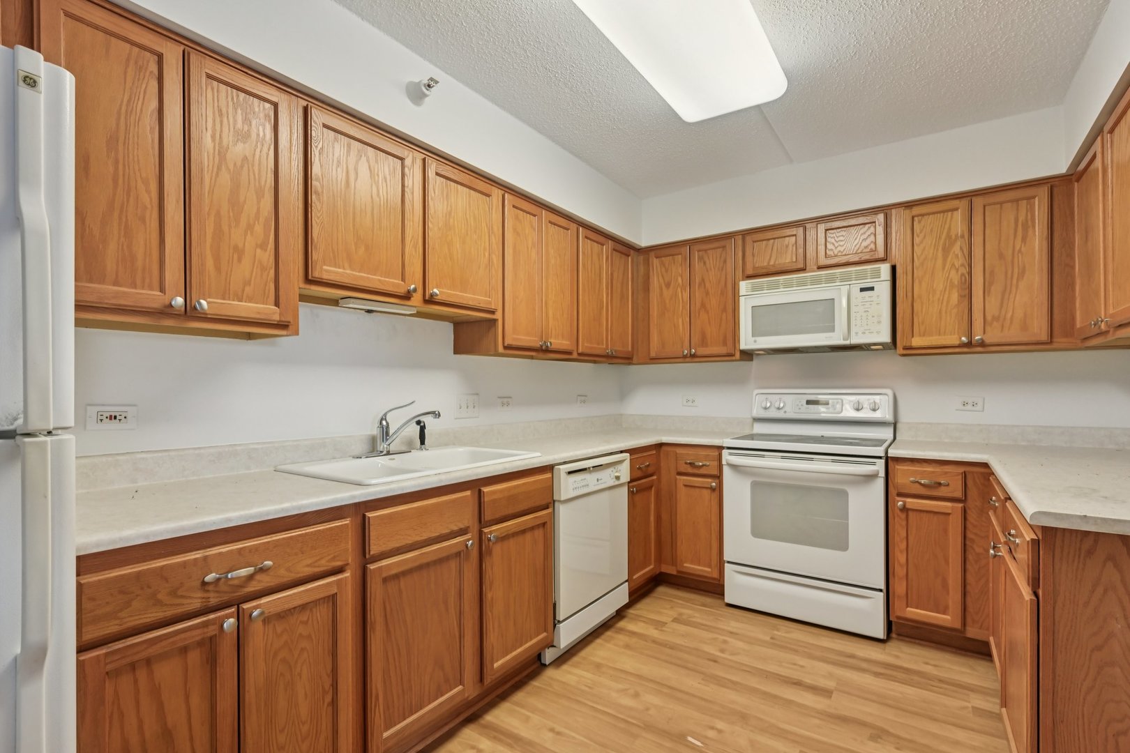 435 William Street #205, River Forest, IL 60305