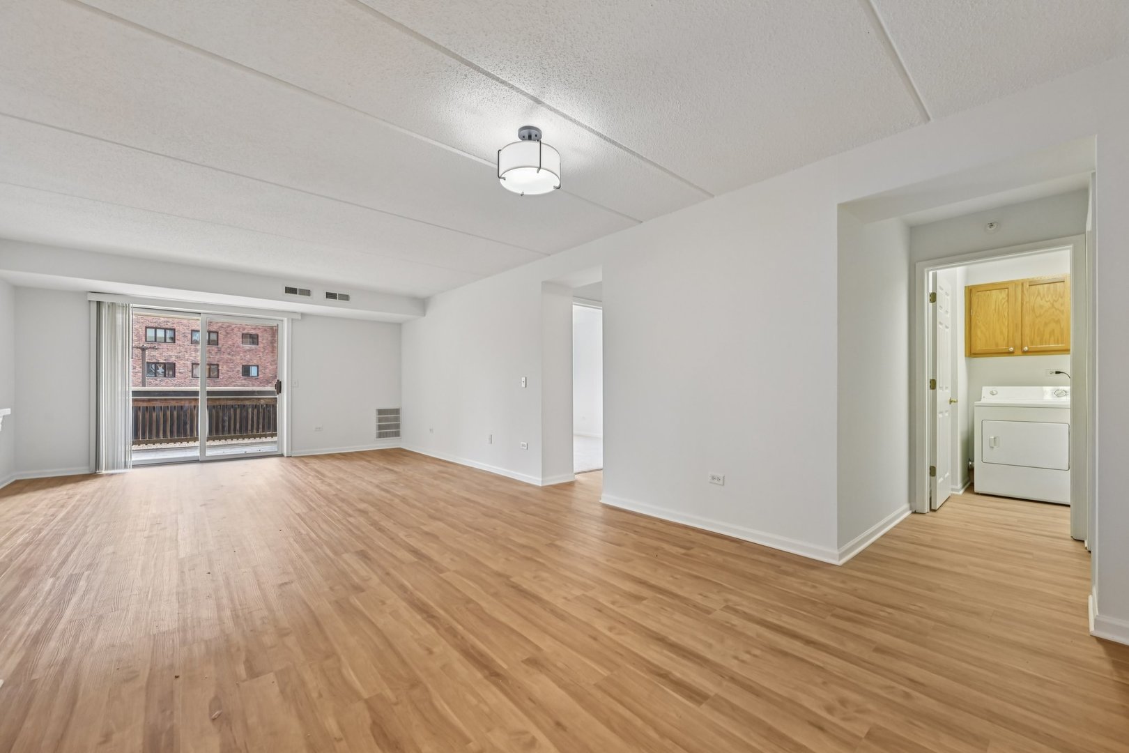 435 William Street #205, River Forest, IL 60305