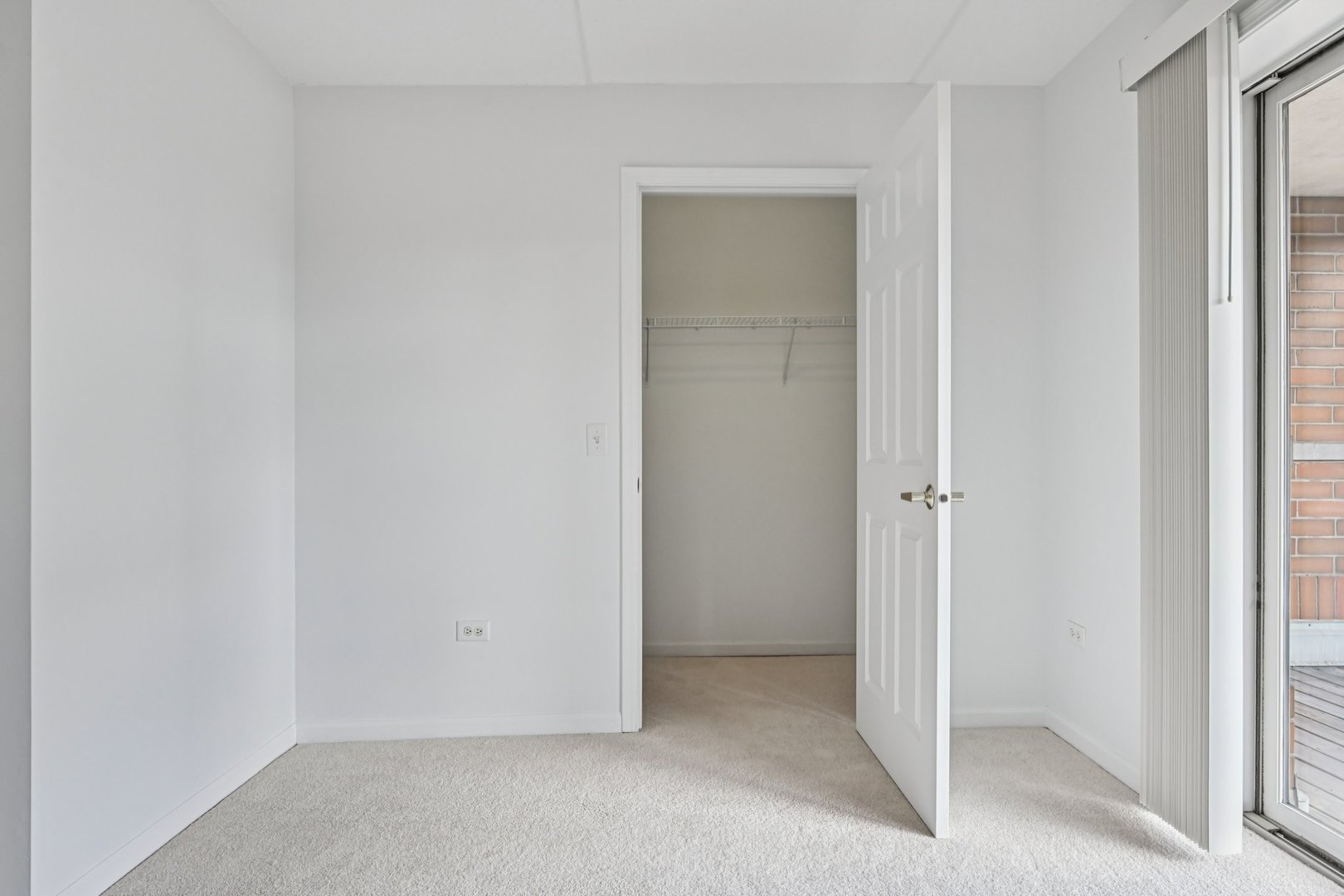 435 William Street #205, River Forest, IL 60305