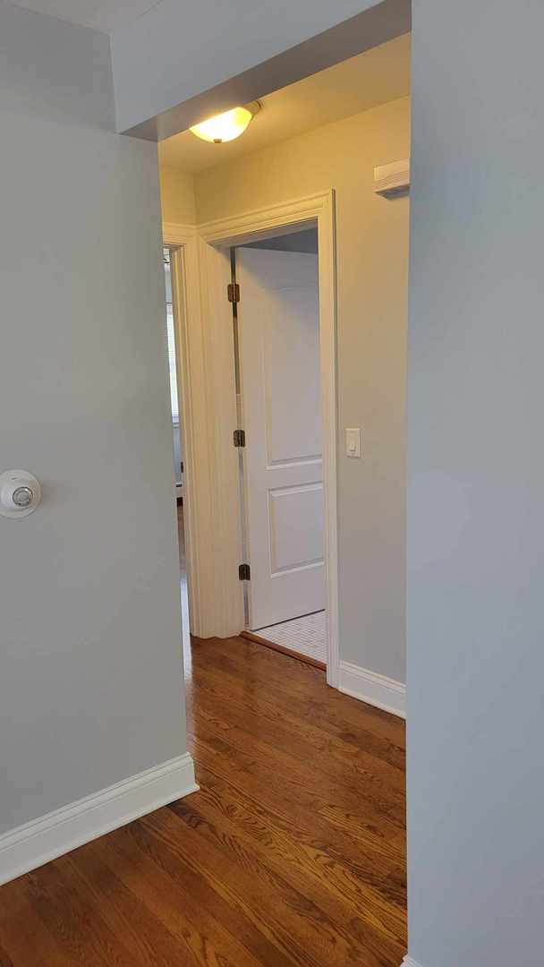 7649 W Irving Park Road, Chicago, IL 60634