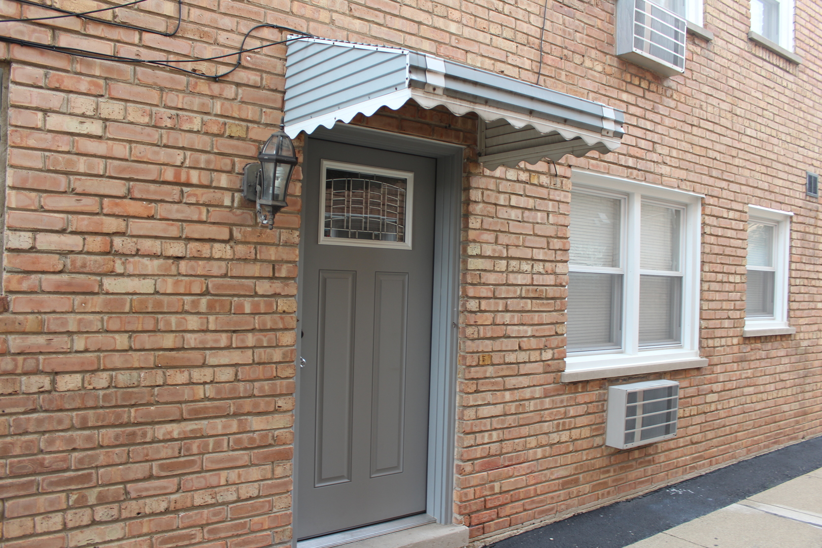 7649 W Irving Park Road, Chicago, IL 60634