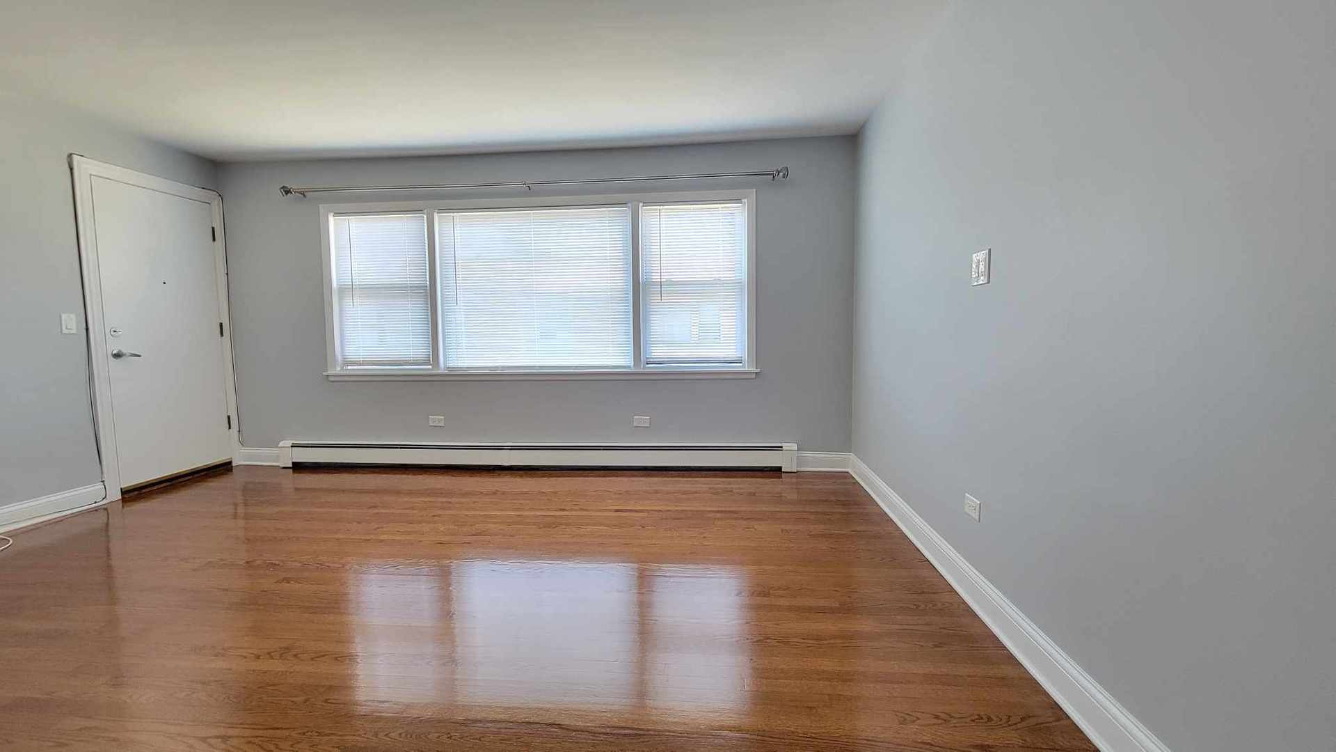 7649 W Irving Park Road, Chicago, IL 60634