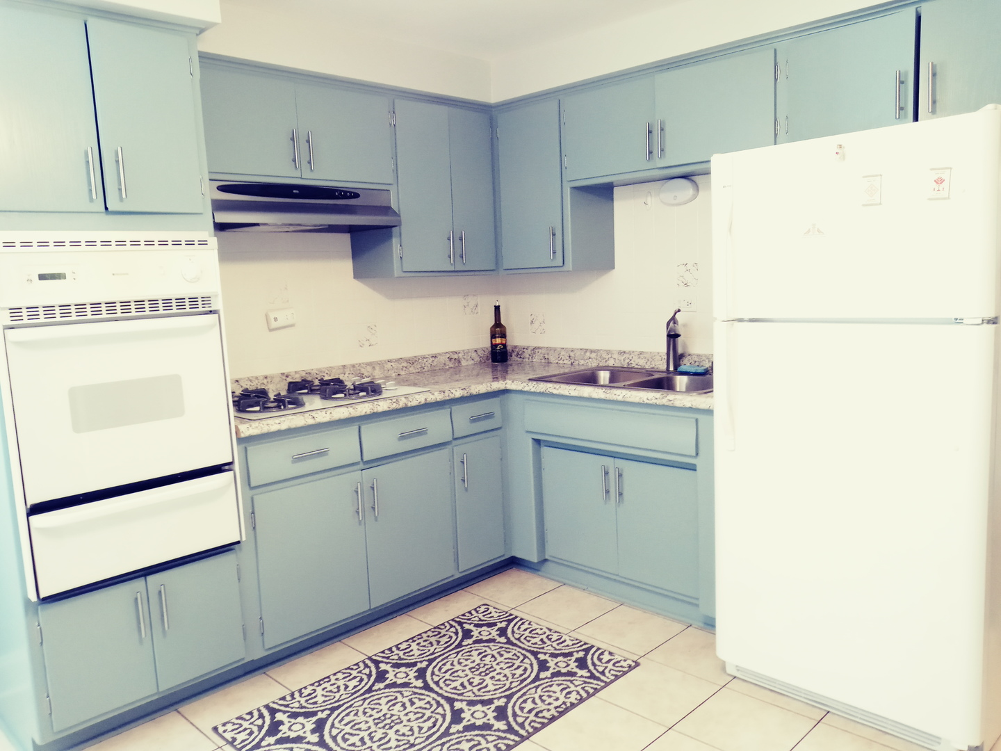 7649 W Irving Park Road, Chicago, IL 60634