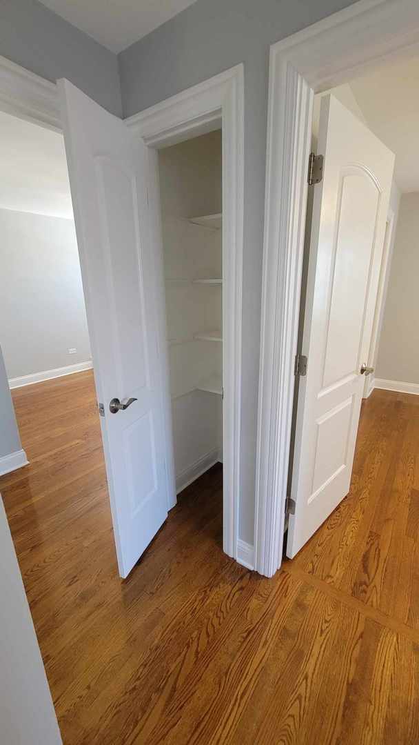 7649 W Irving Park Road, Chicago, IL 60634