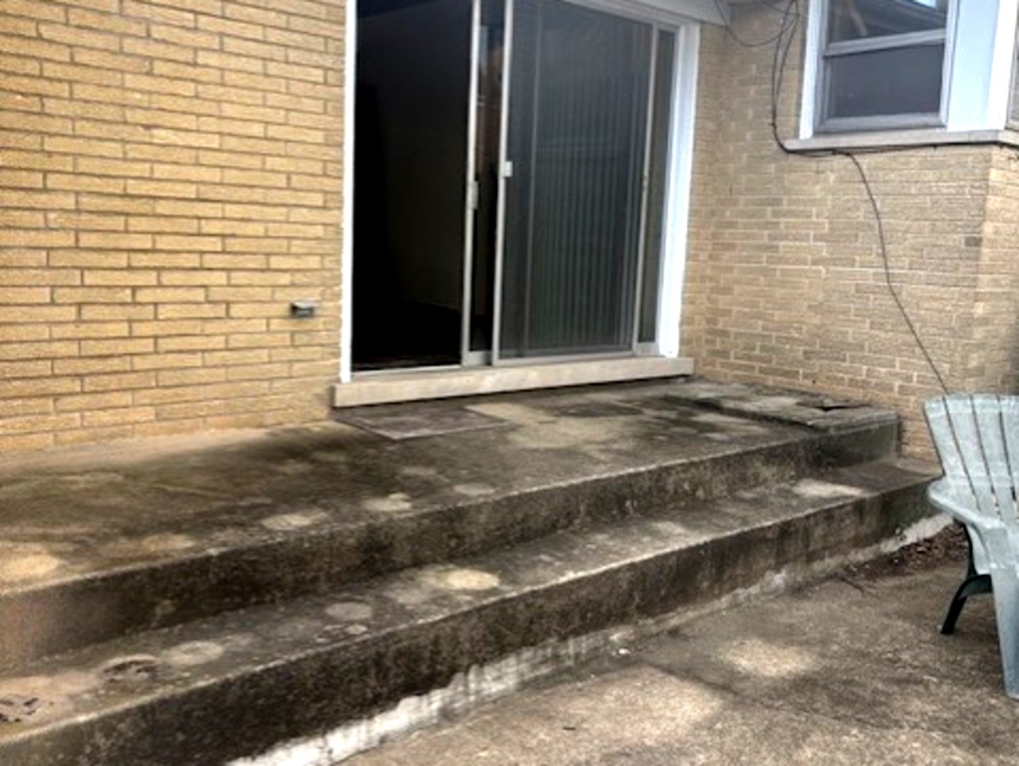 16560 Greenwood Avenue, South Holland, IL 60473