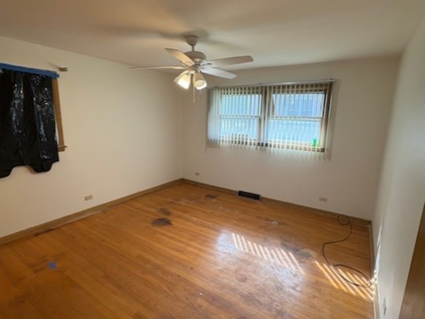 16560 Greenwood Avenue, South Holland, IL 60473