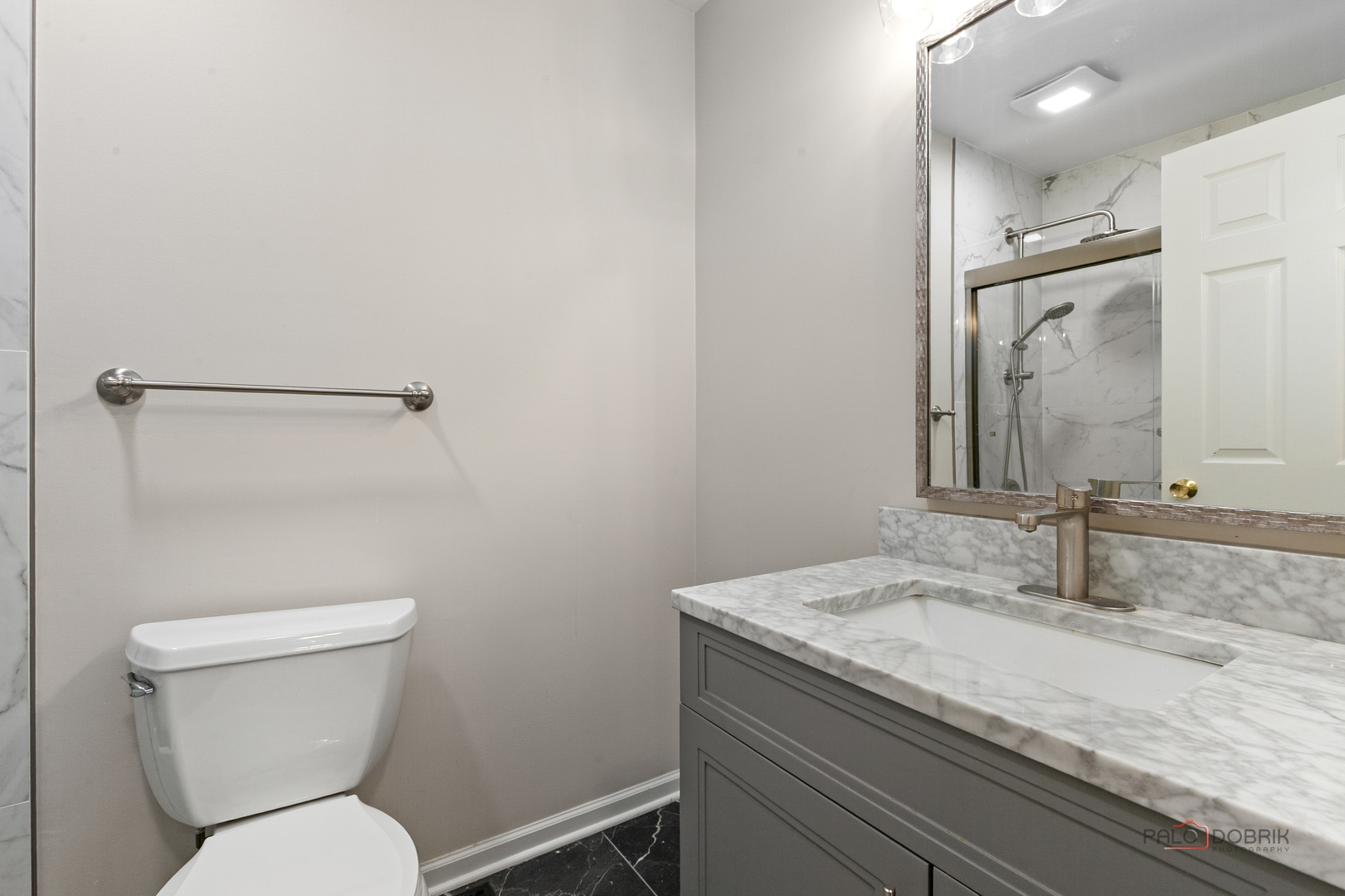 989 BUTTER CREEK Court #989, Hoffman Estates, IL 60169