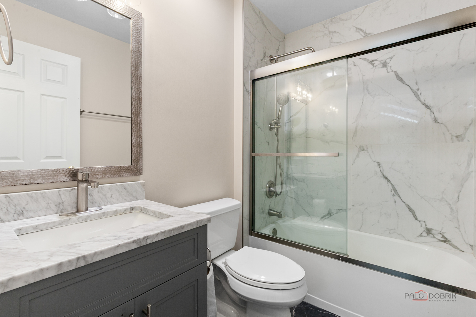 989 BUTTER CREEK Court #989, Hoffman Estates, IL 60169