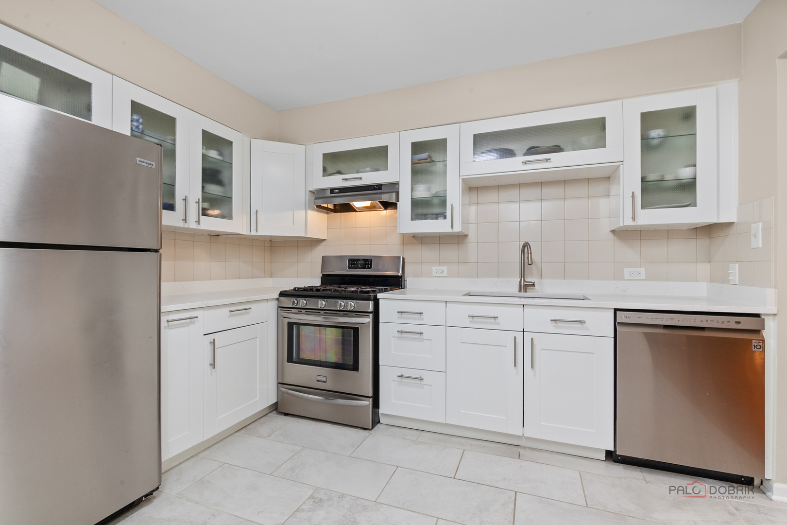 989 BUTTER CREEK Court #989, Hoffman Estates, IL 60169