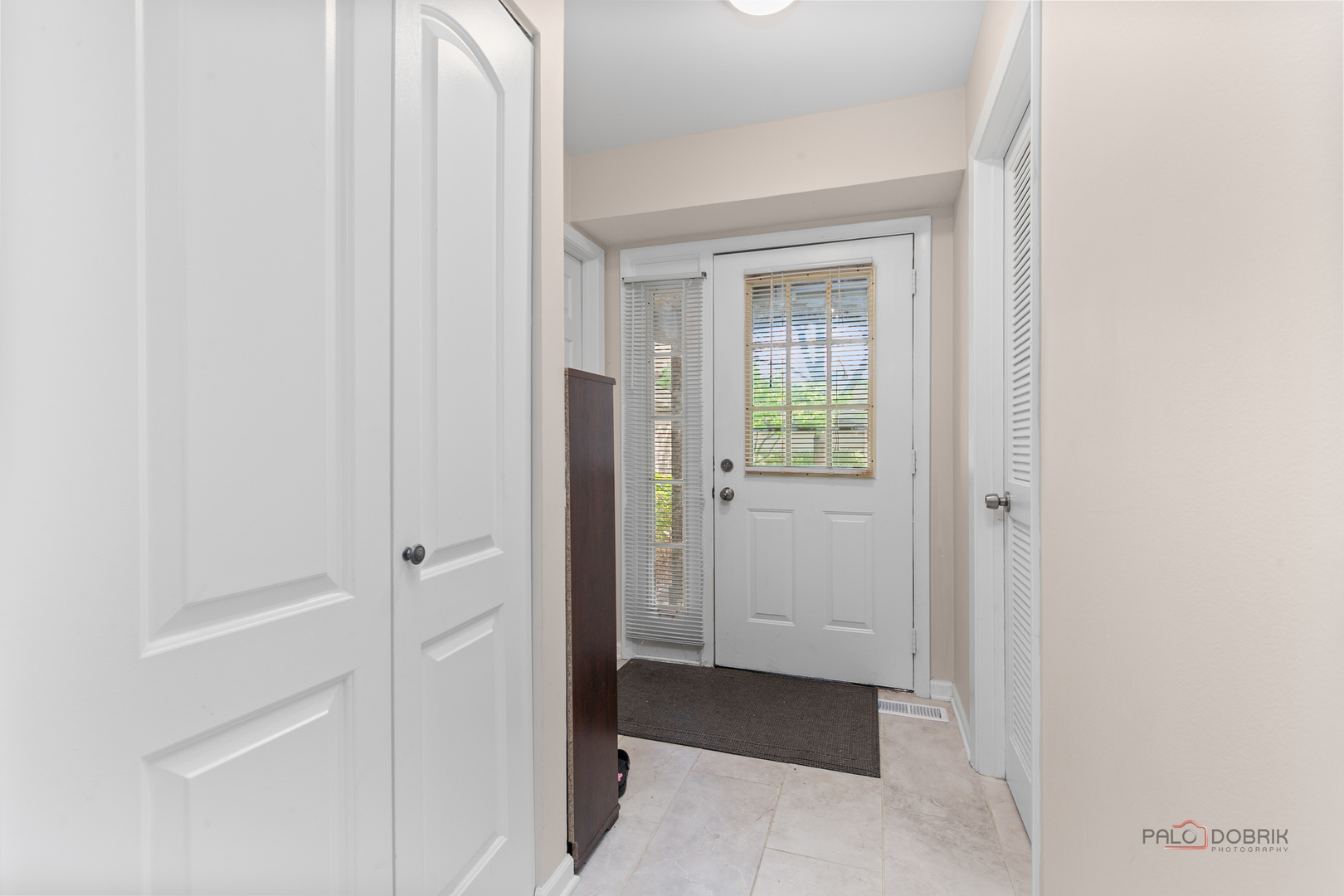 989 BUTTER CREEK Court #989, Hoffman Estates, IL 60169