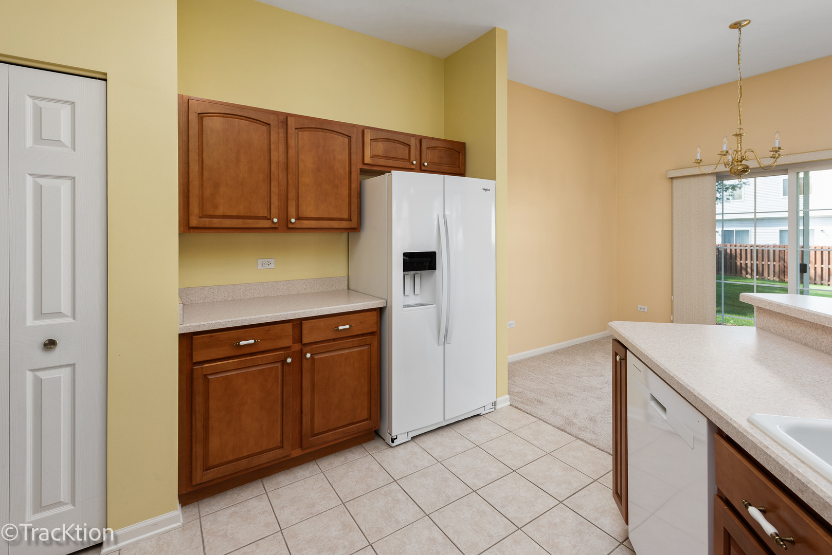 16400 Crescent Lake Drive #16400, Crest Hill, IL 60403