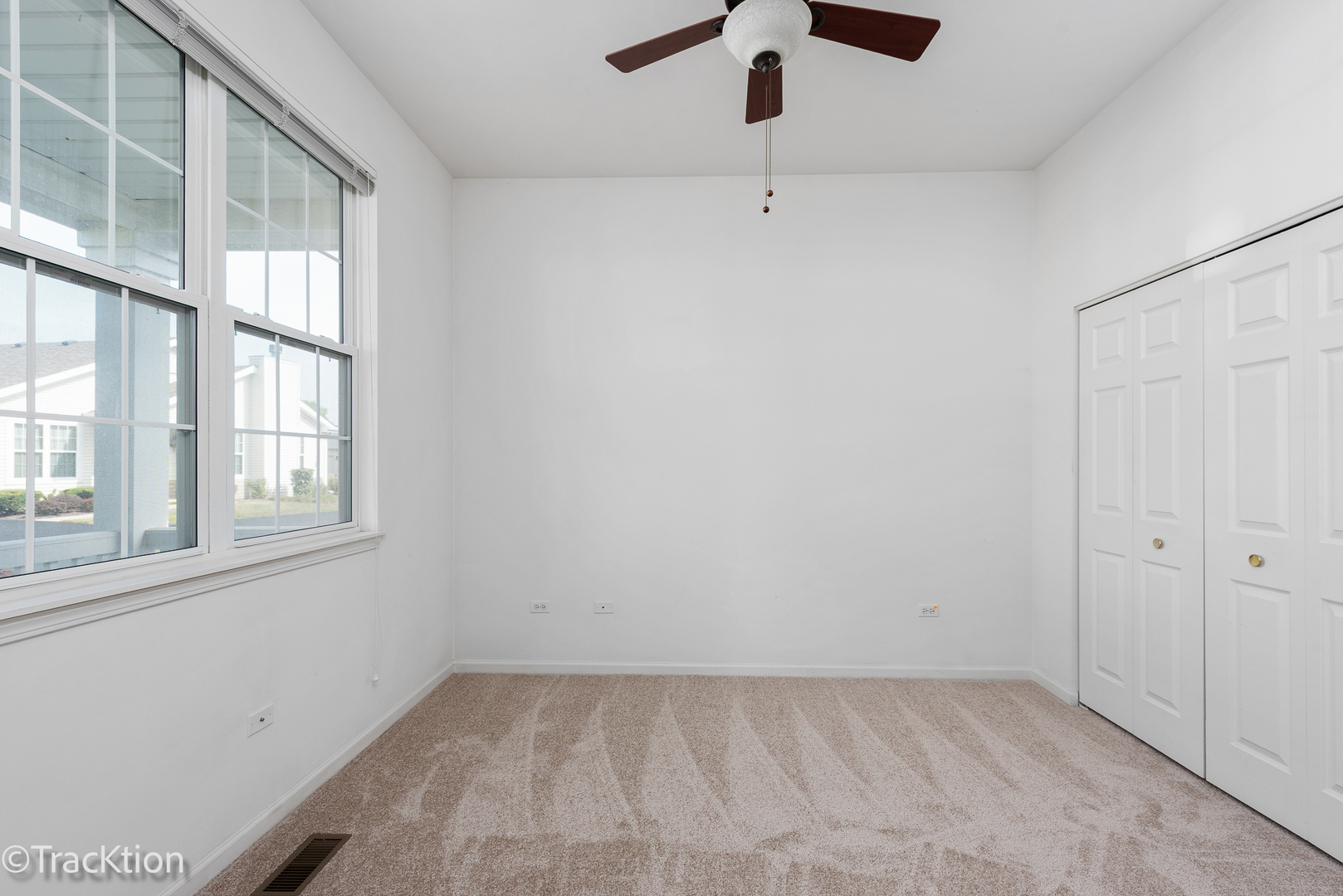 16400 Crescent Lake Drive #16400, Crest Hill, IL 60403