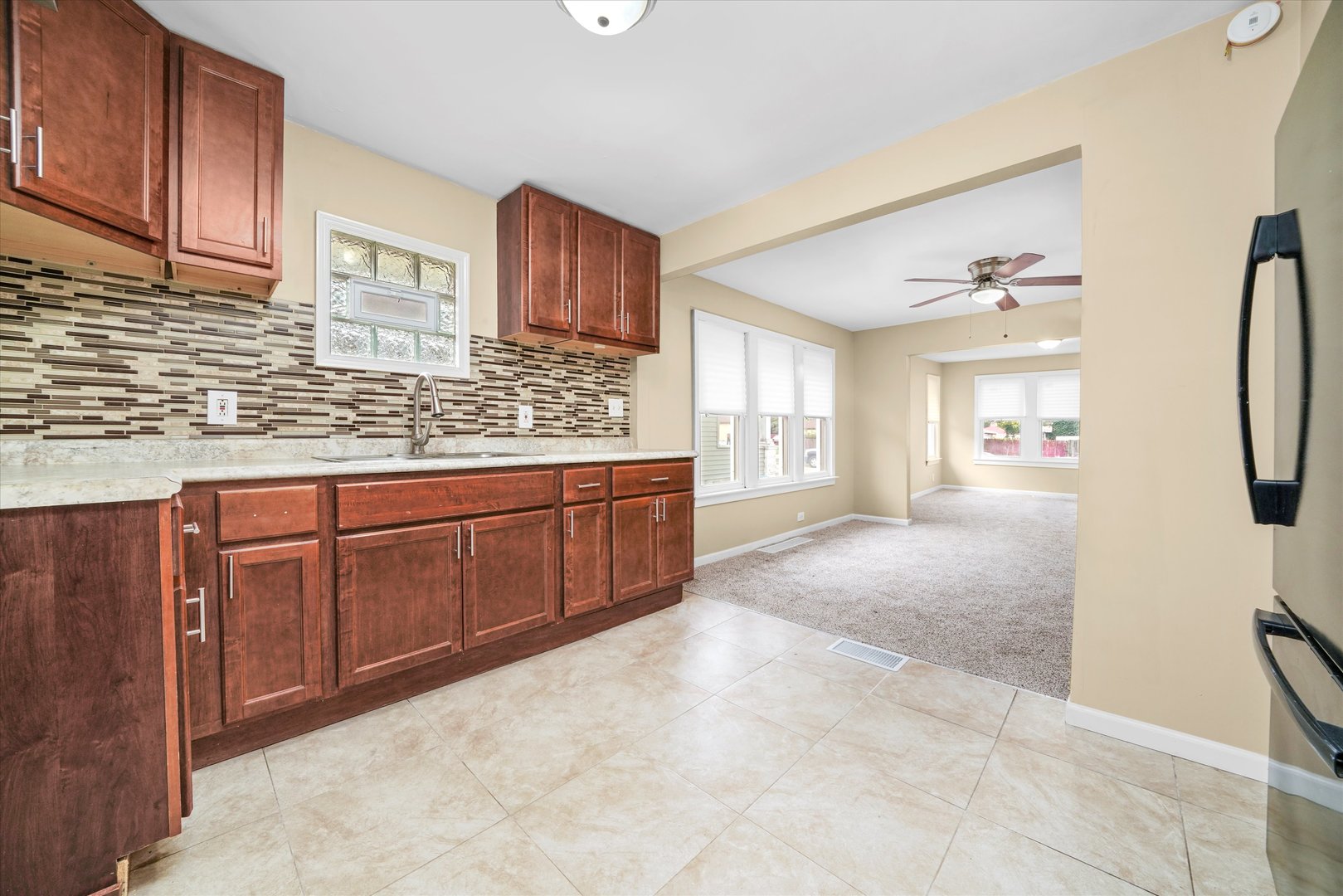 14803 Madison Avenue, Harvey, IL 60426