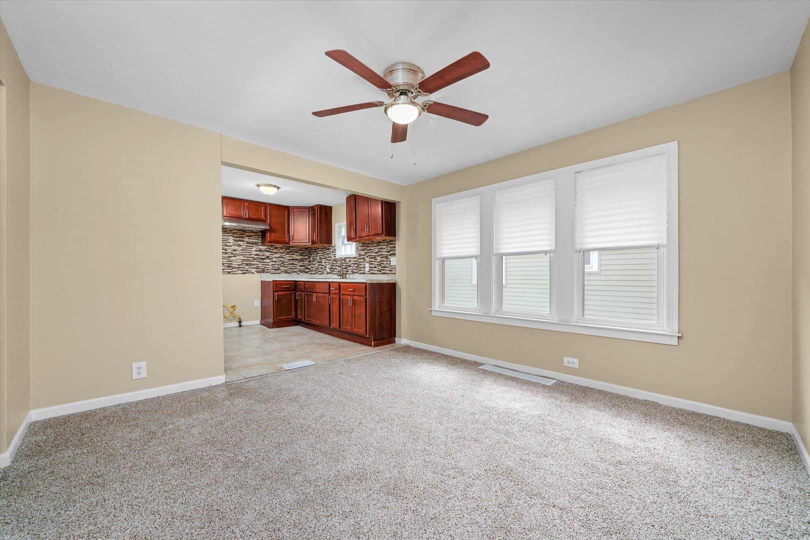 14803 Madison Avenue, Harvey, IL 60426