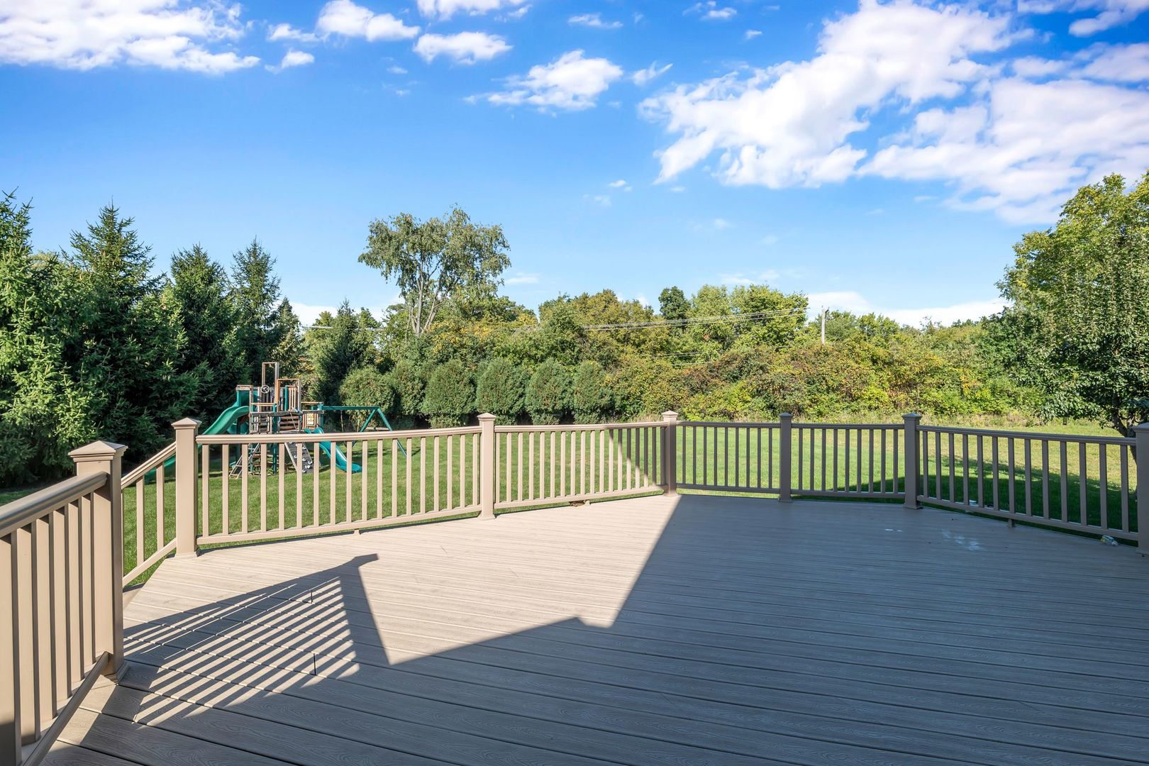 6712 PERKINS Parkway, Fox Lake, IL 60020
