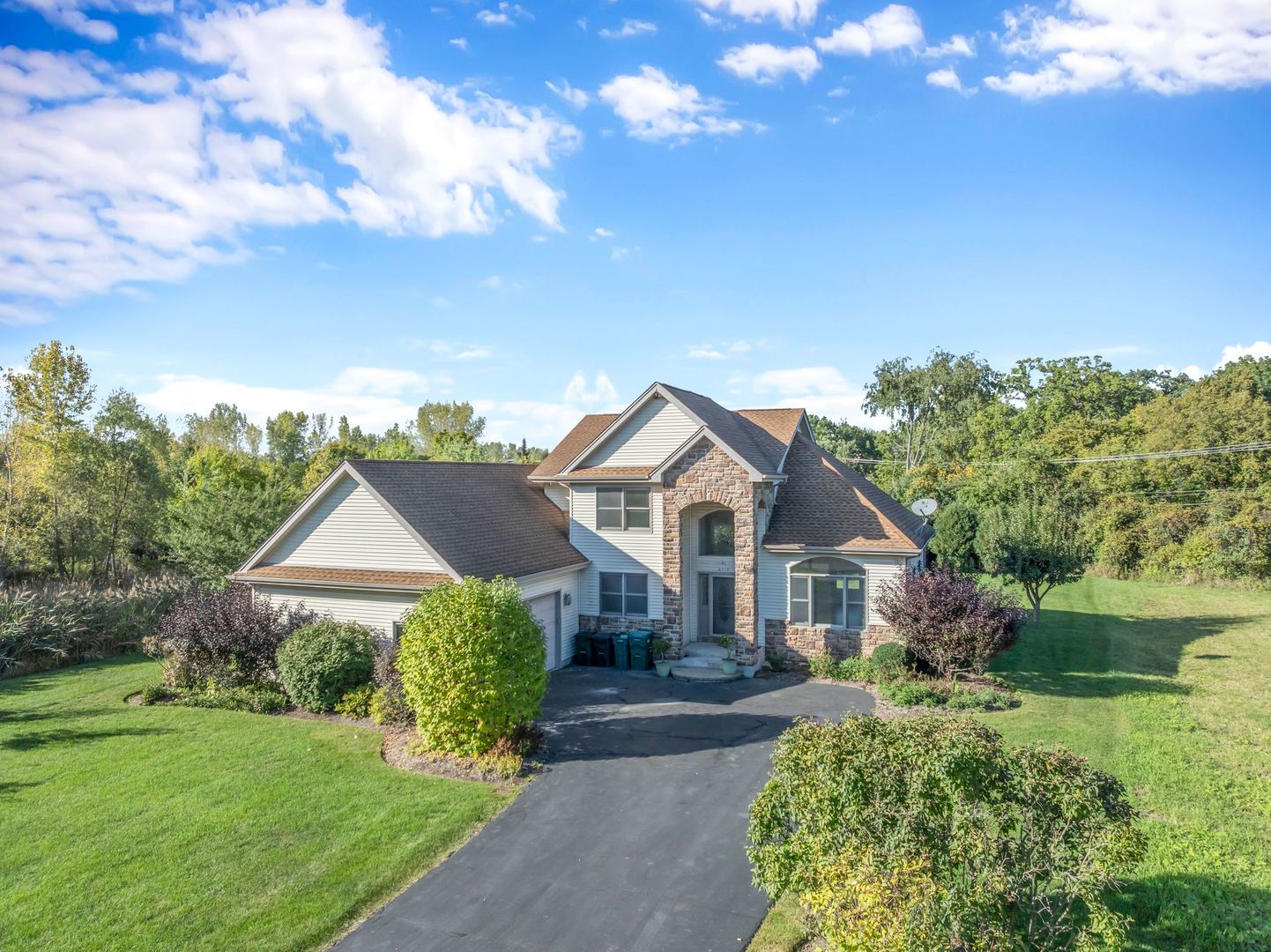 6712 PERKINS Parkway, Fox Lake, IL 60020