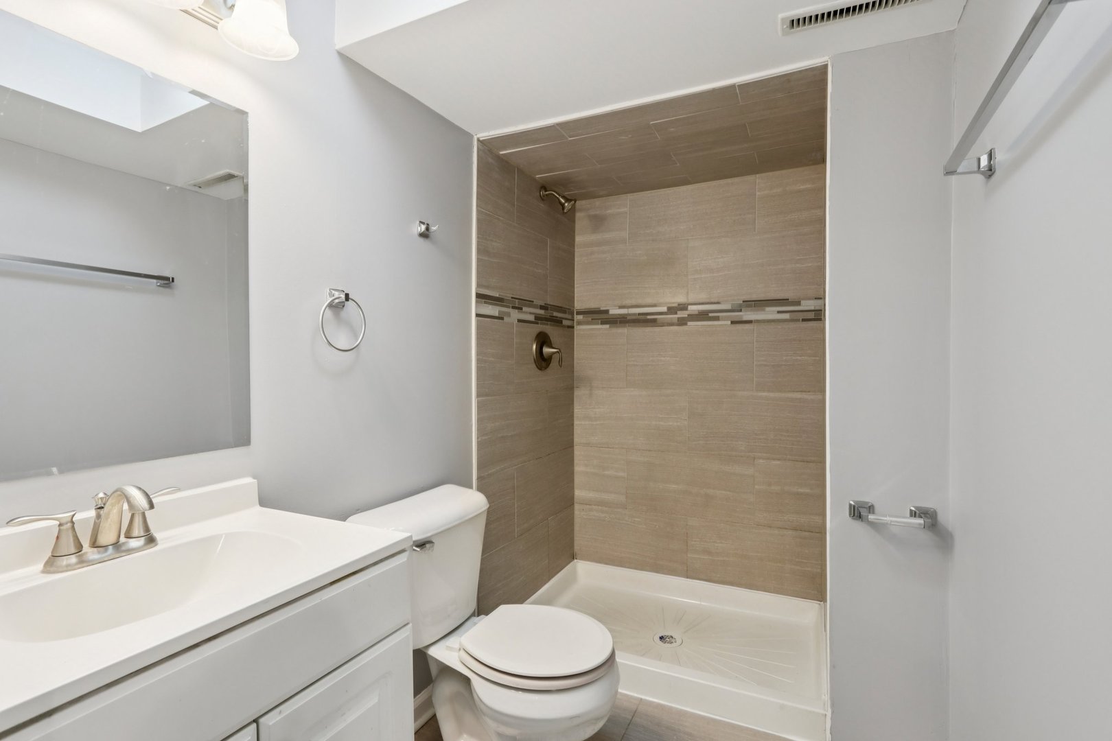 18853 Cedar Court, Country Club Hills, IL 60478