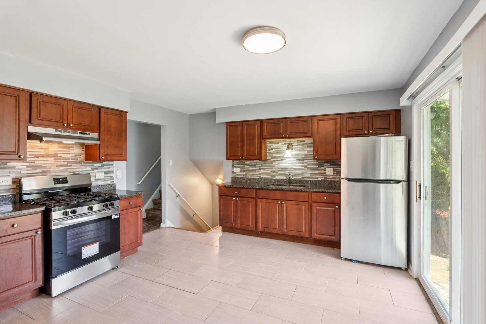 18853 Cedar Court, Country Club Hills, IL 60478