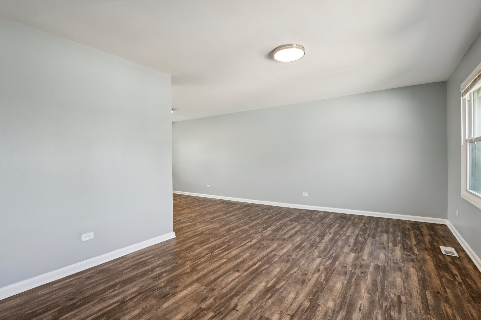 18853 Cedar Court, Country Club Hills, IL 60478