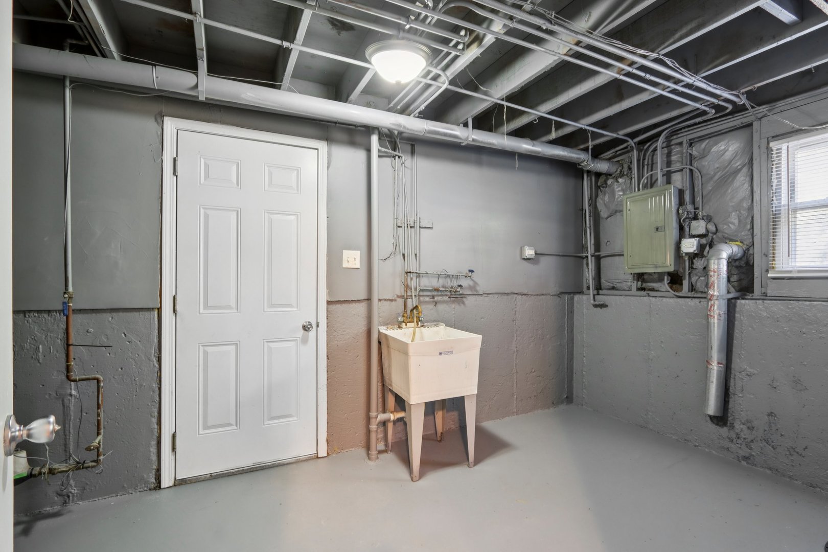 18853 Cedar Court, Country Club Hills, IL 60478