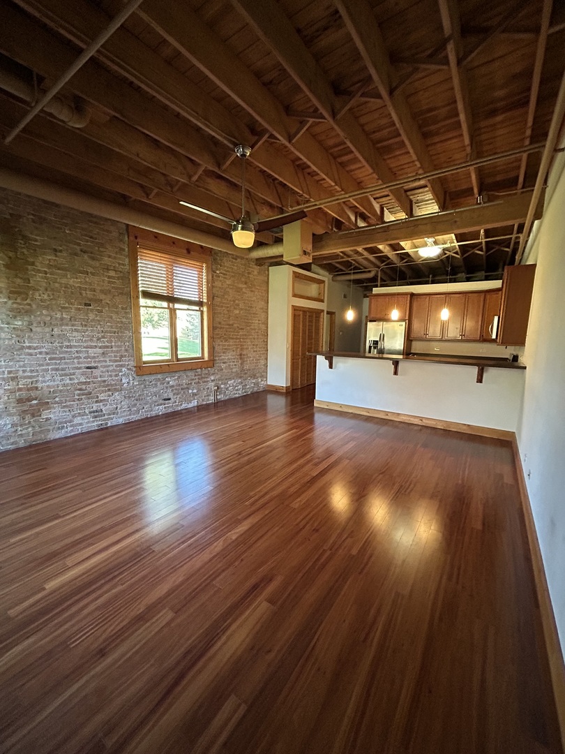 266 Hutchins Court #266, Woodstock, IL 60098