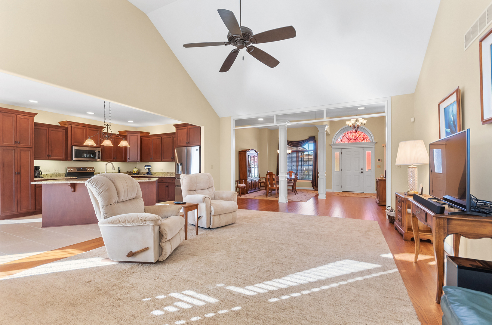 24563 River Crossing Drive, Shorewood, IL 60404