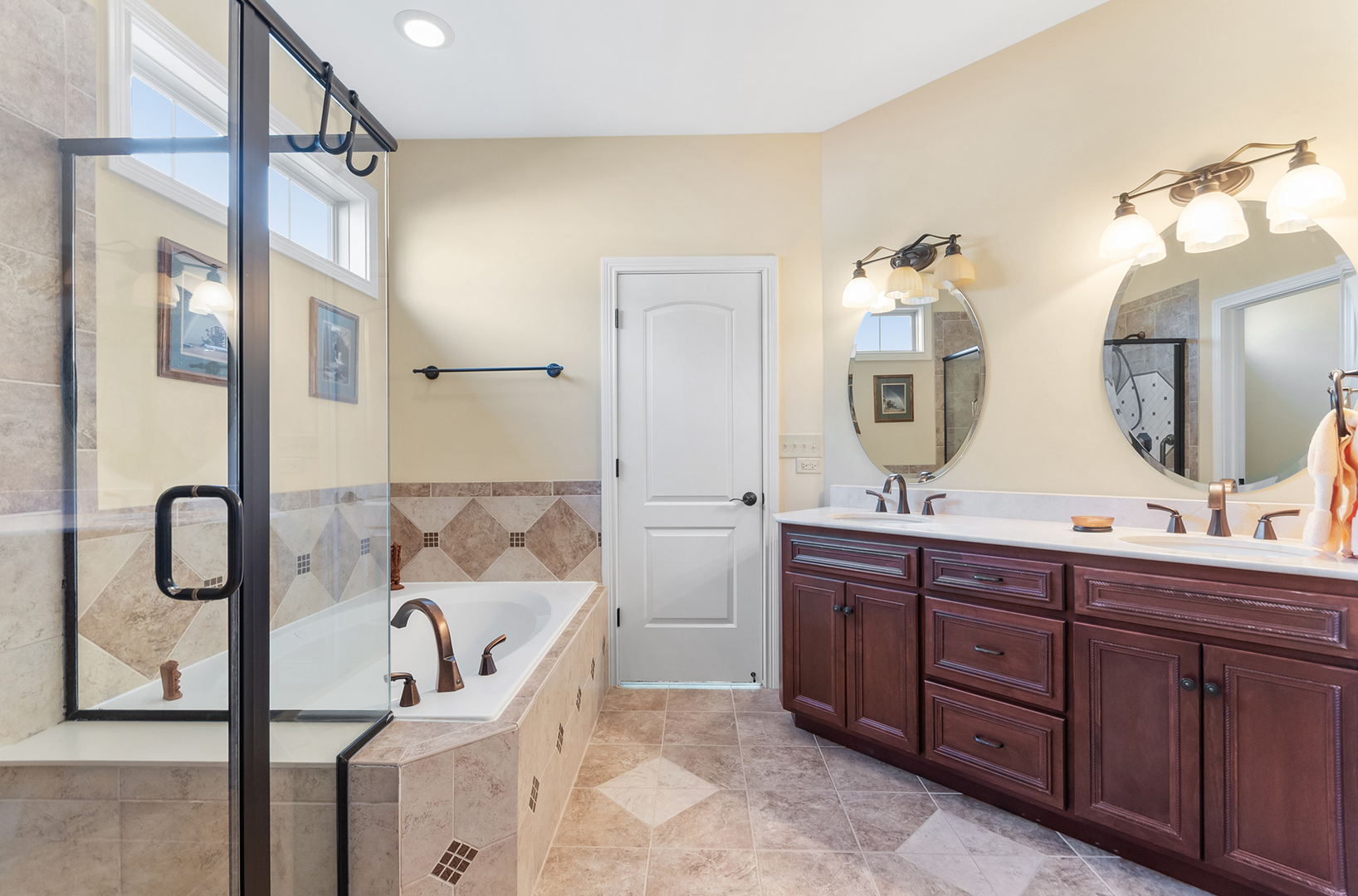 24563 River Crossing Drive, Shorewood, IL 60404