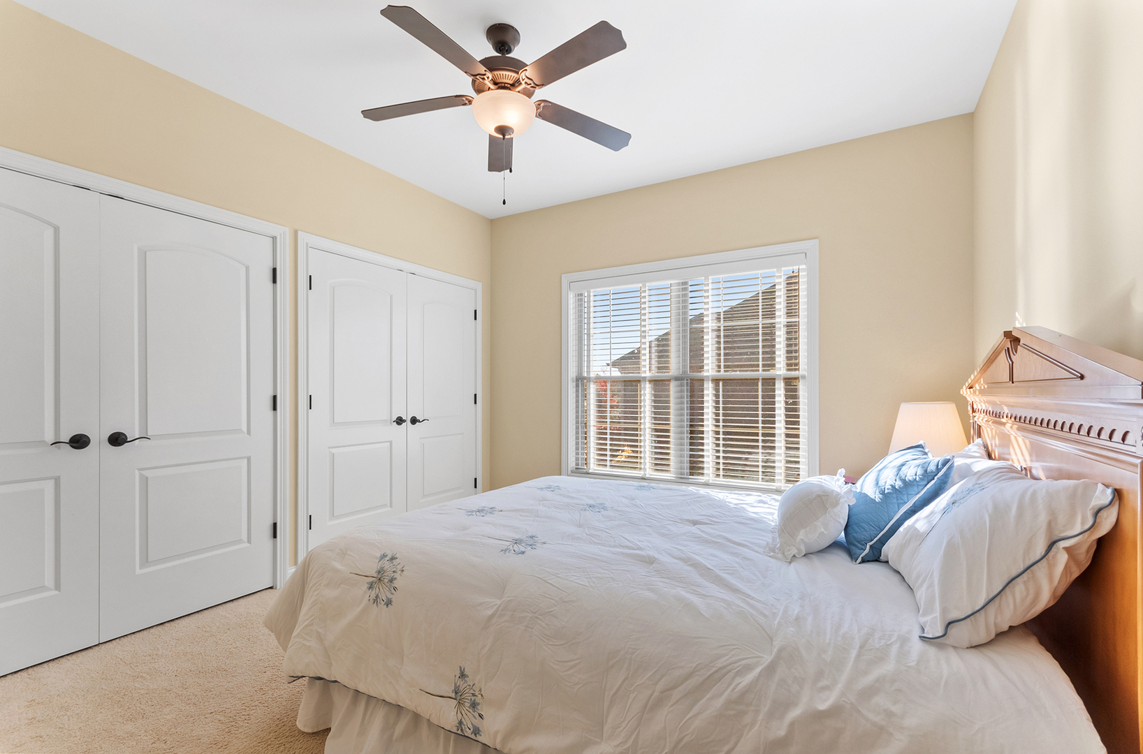 24563 River Crossing Drive, Shorewood, IL 60404