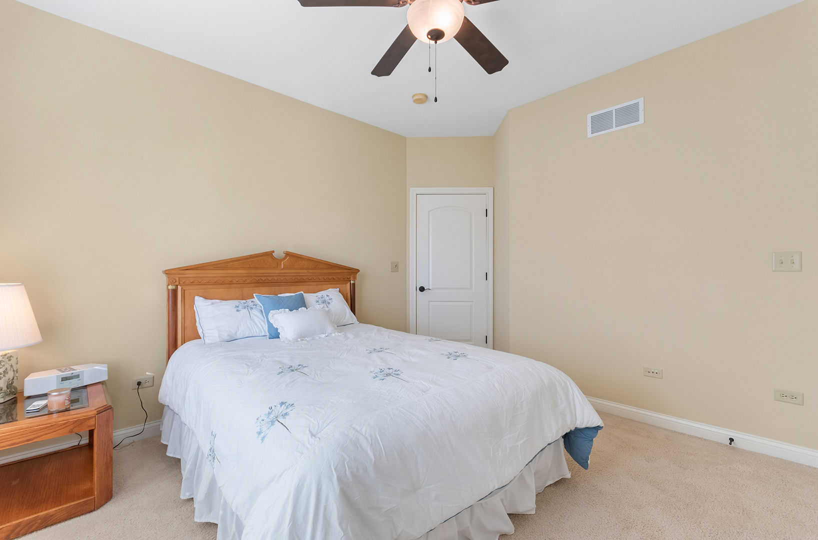 24563 River Crossing Drive, Shorewood, IL 60404