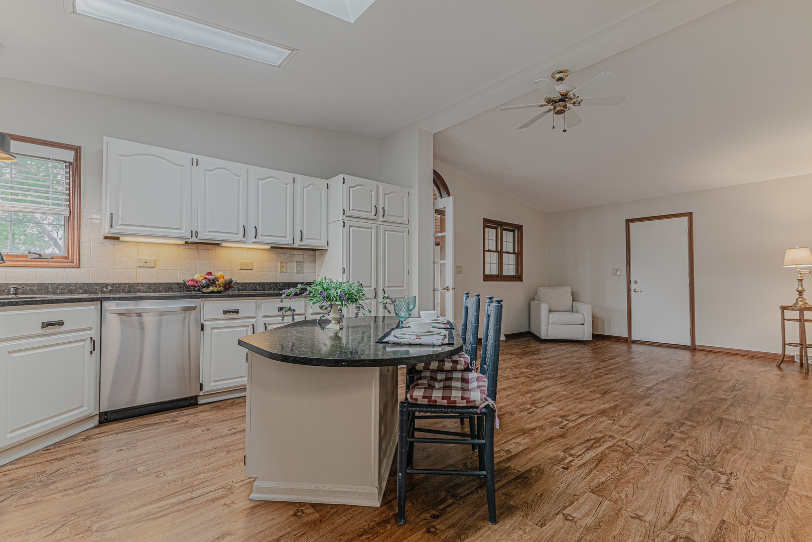 9 Derby Court, Grayslake, IL 60030
