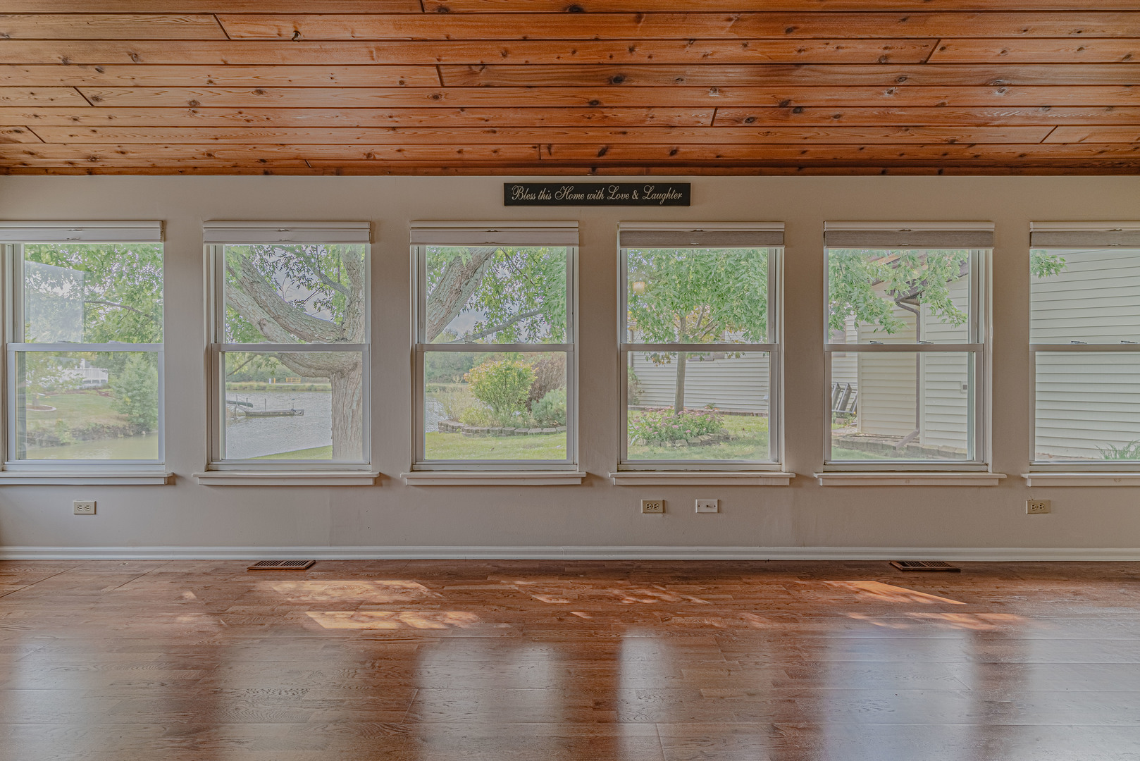9 Derby Court, Grayslake, IL 60030