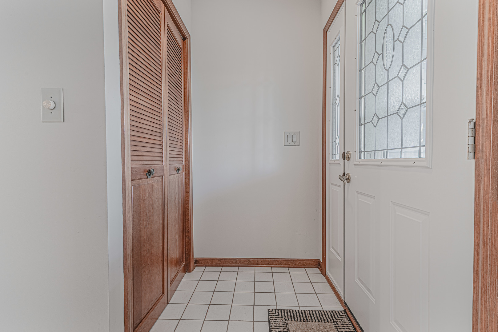 9 Derby Court, Grayslake, IL 60030