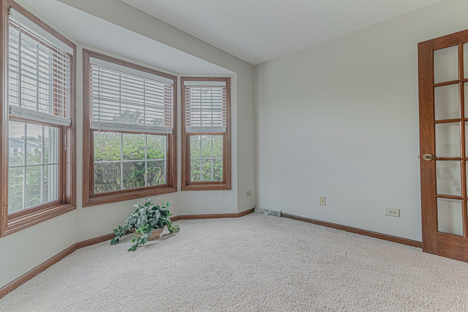 9 Derby Court, Grayslake, IL 60030