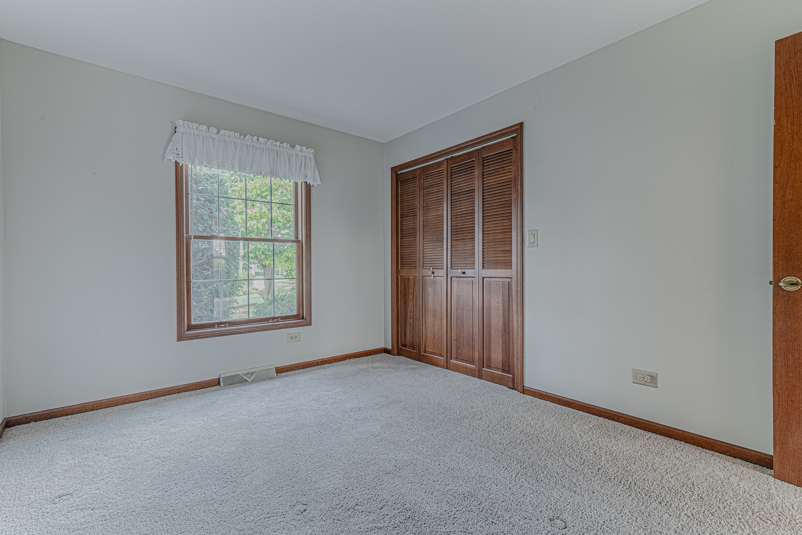 9 Derby Court, Grayslake, IL 60030