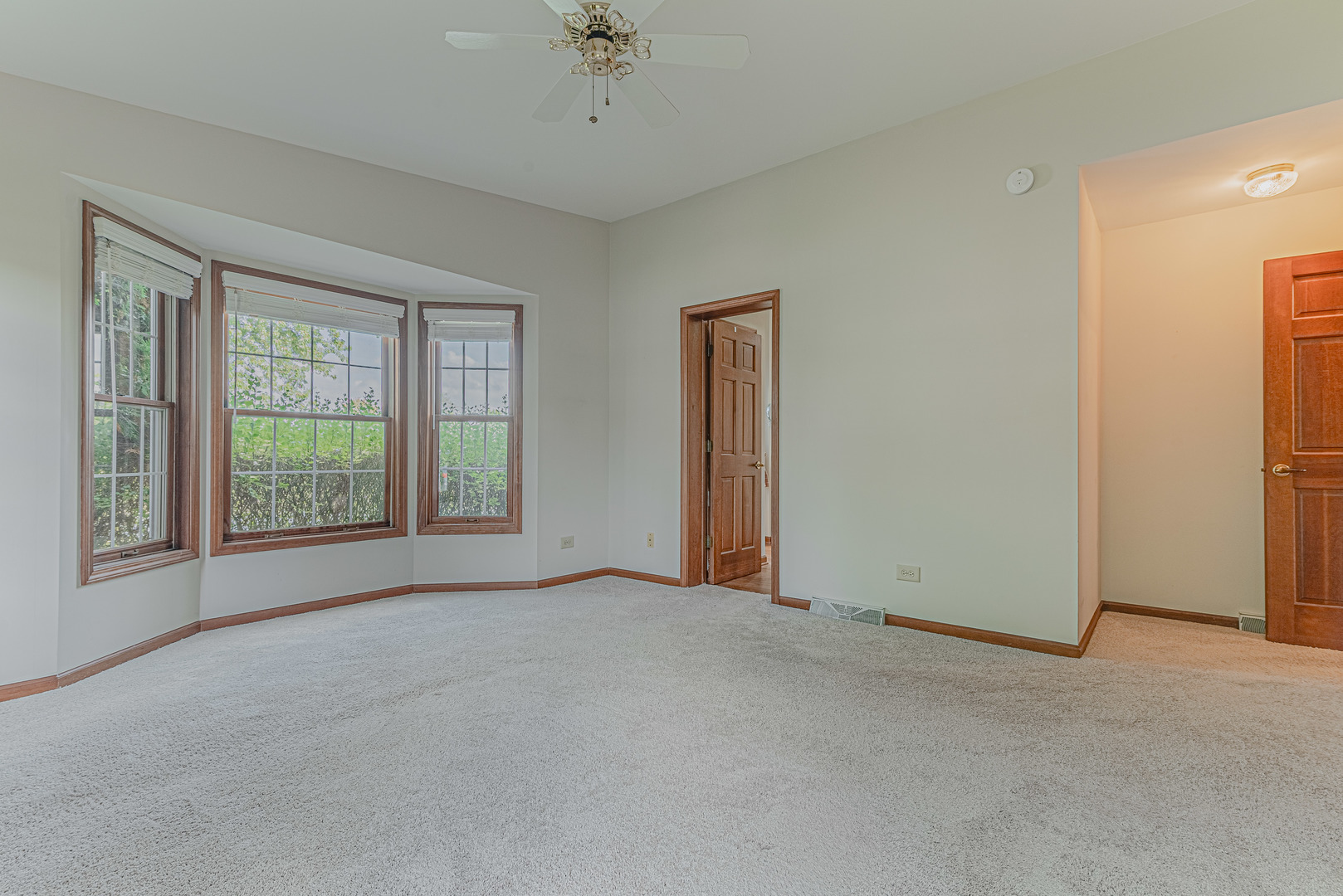9 Derby Court, Grayslake, IL 60030