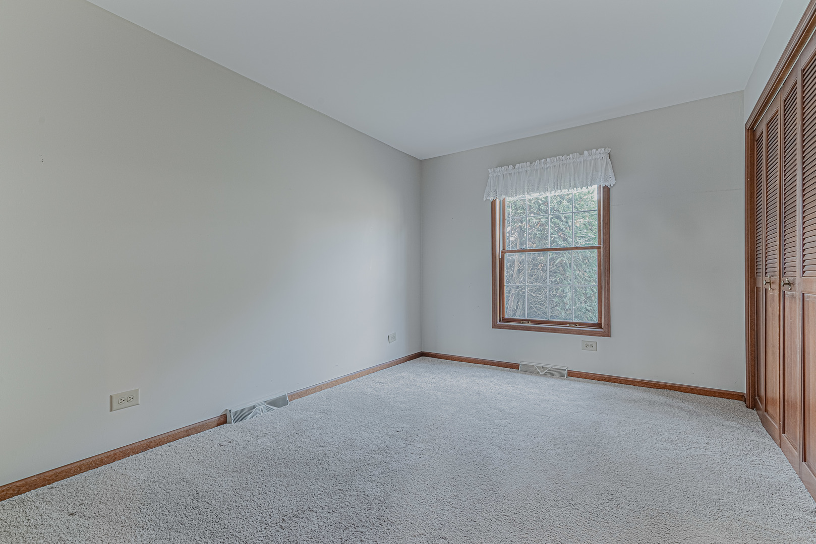 9 Derby Court, Grayslake, IL 60030