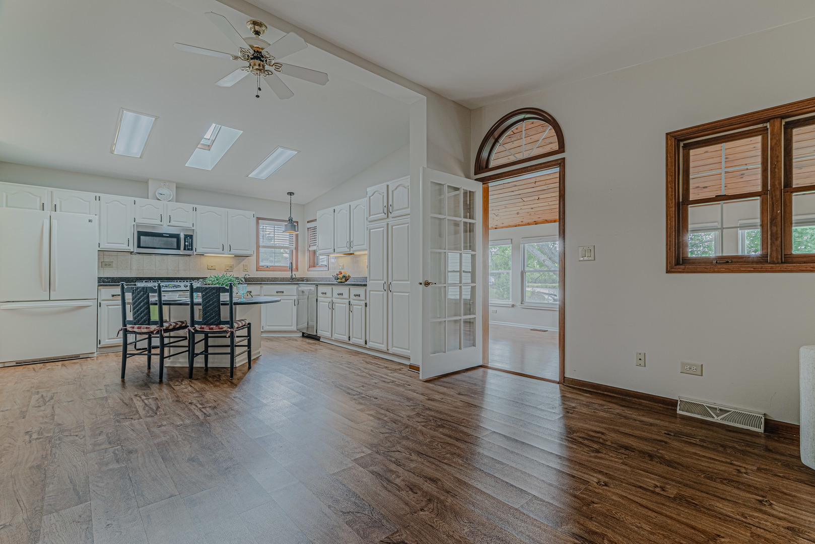 9 Derby Court, Grayslake, IL 60030