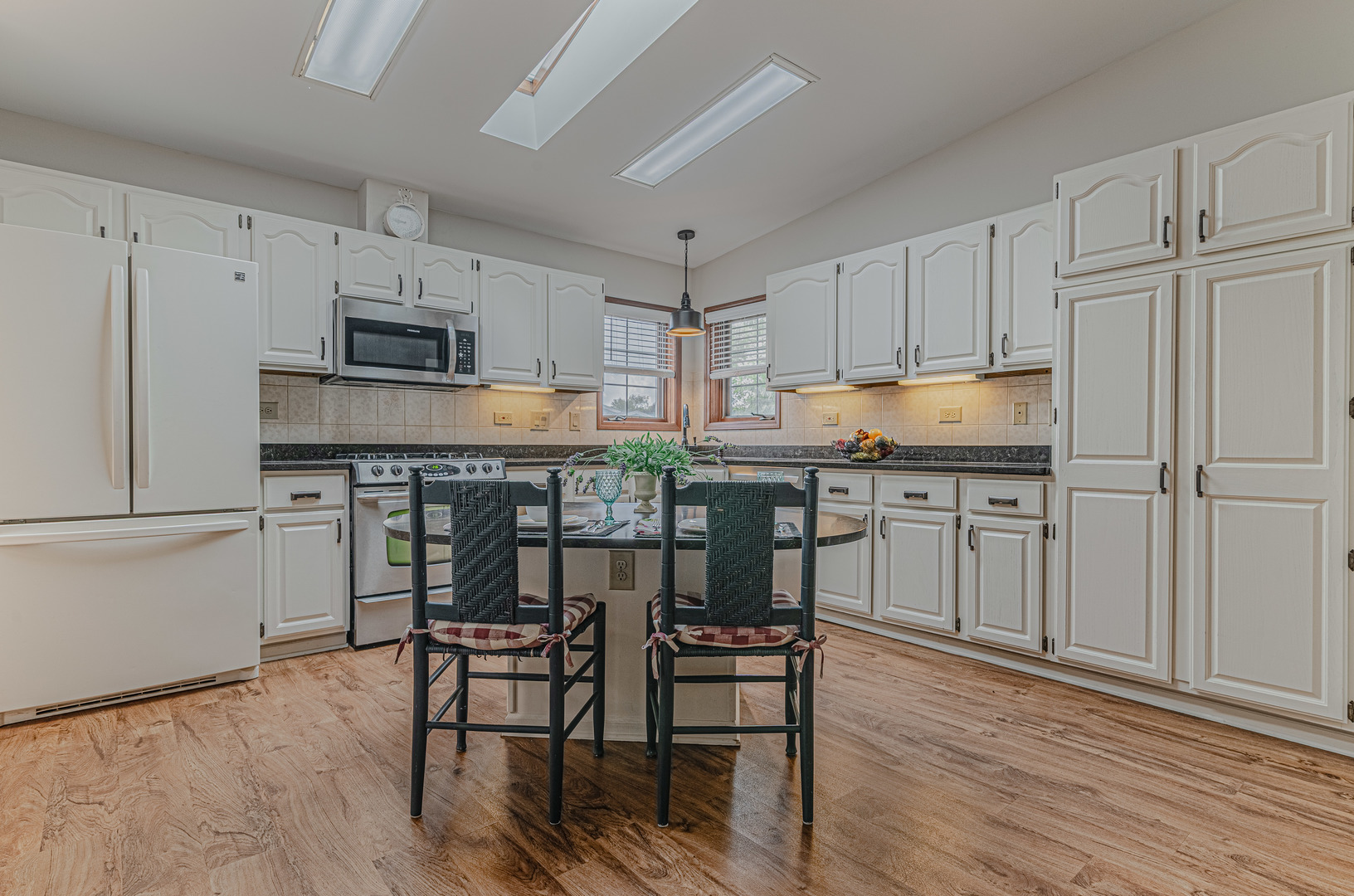 9 Derby Court, Grayslake, IL 60030