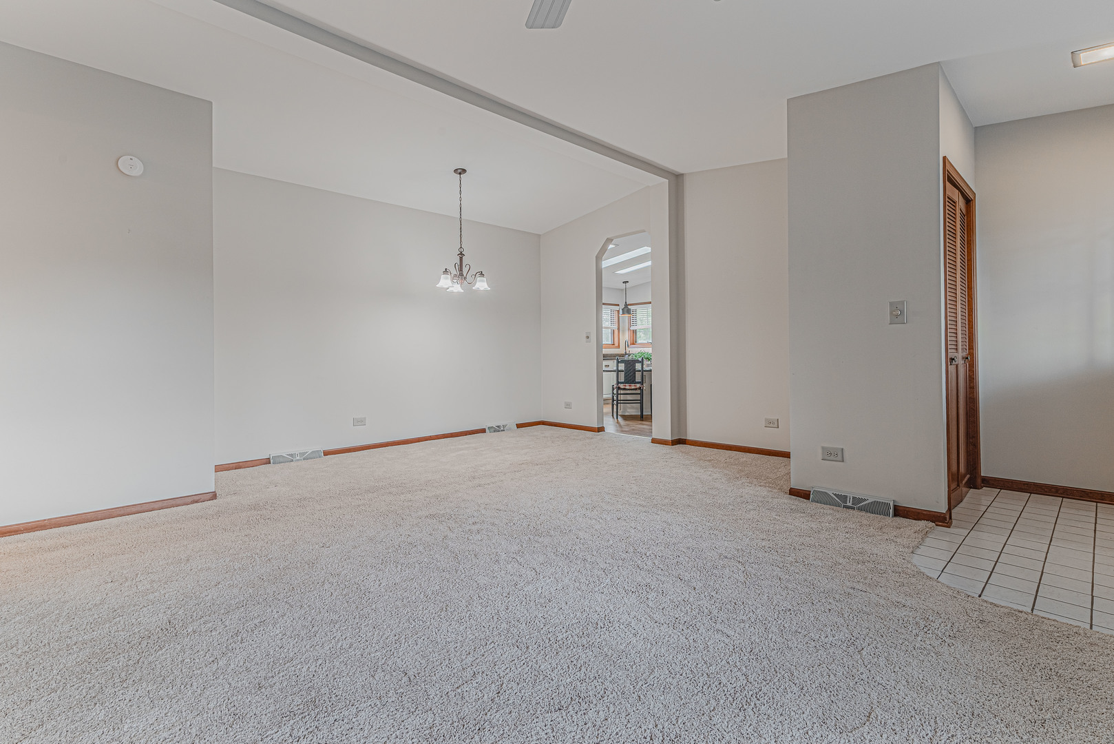 9 Derby Court, Grayslake, IL 60030