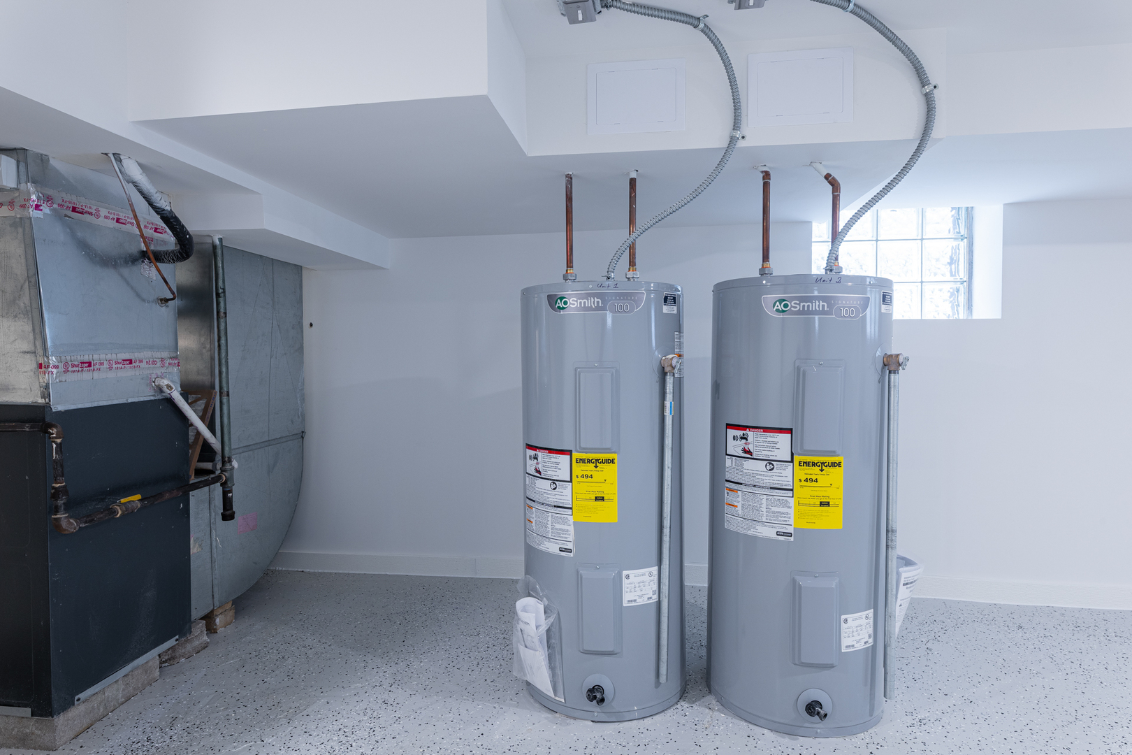 5942 W Eastwood Avenue, Chicago, IL 60630