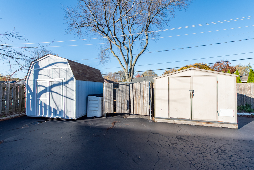 2126 10th Street, Waukegan, IL 60085