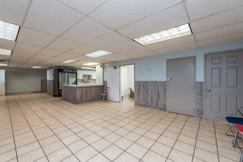 2126 10th Street, Waukegan, IL 60085