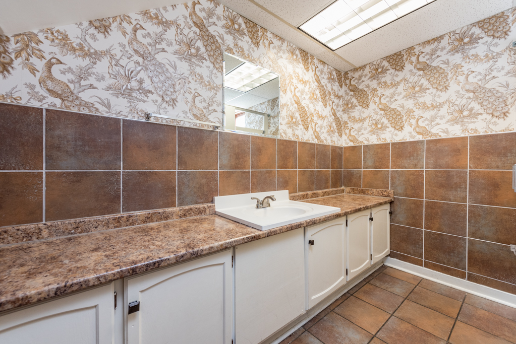 2126 10th Street, Waukegan, IL 60085