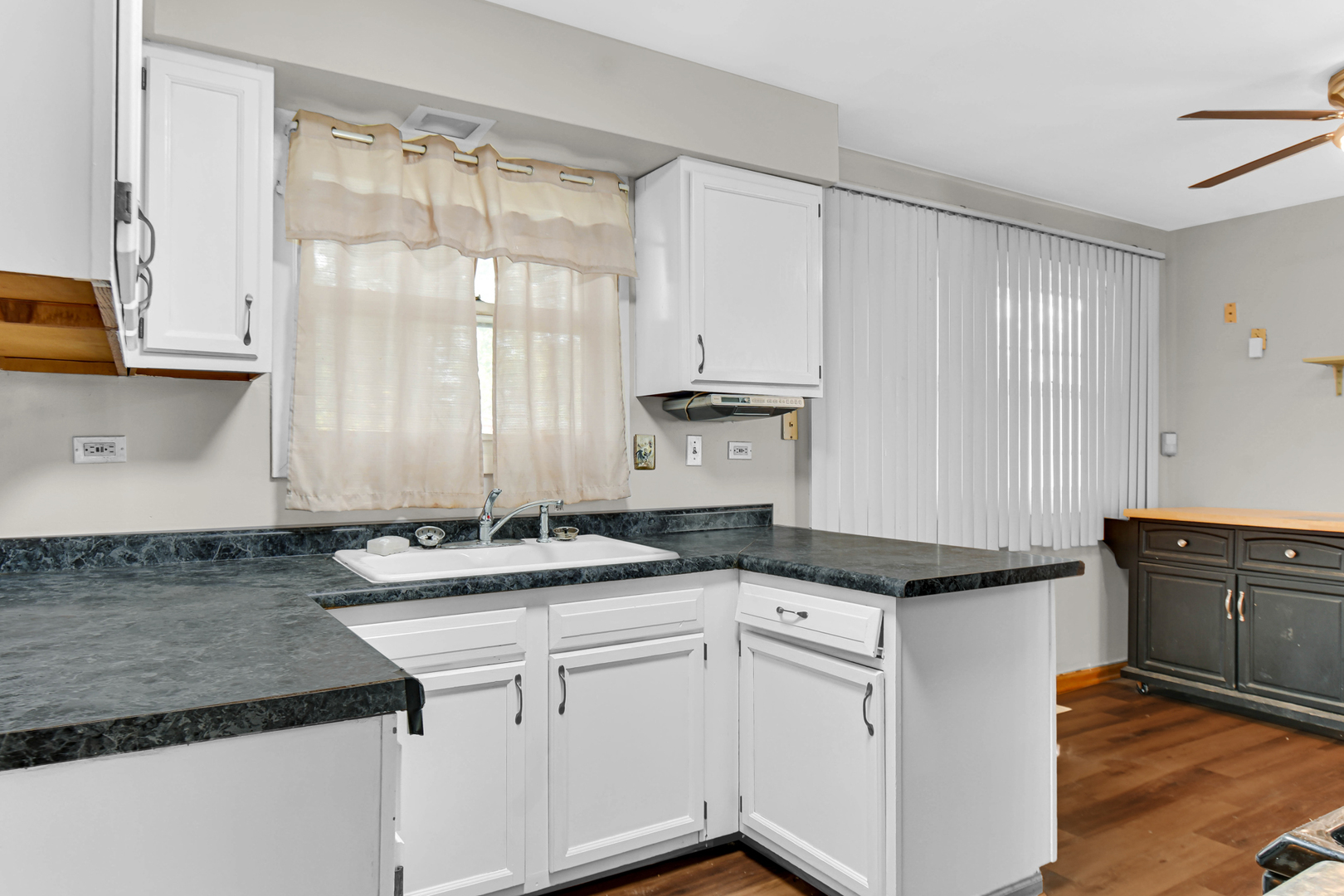 815 Blackhawk Drive, University Park, IL 60484