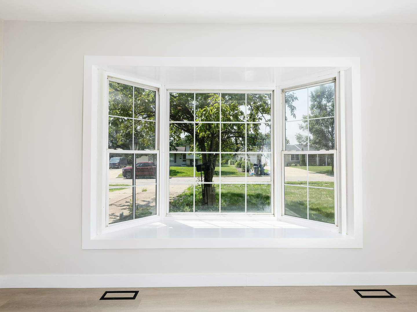 261 Arrowhead Trail, Carol Stream, IL 60188