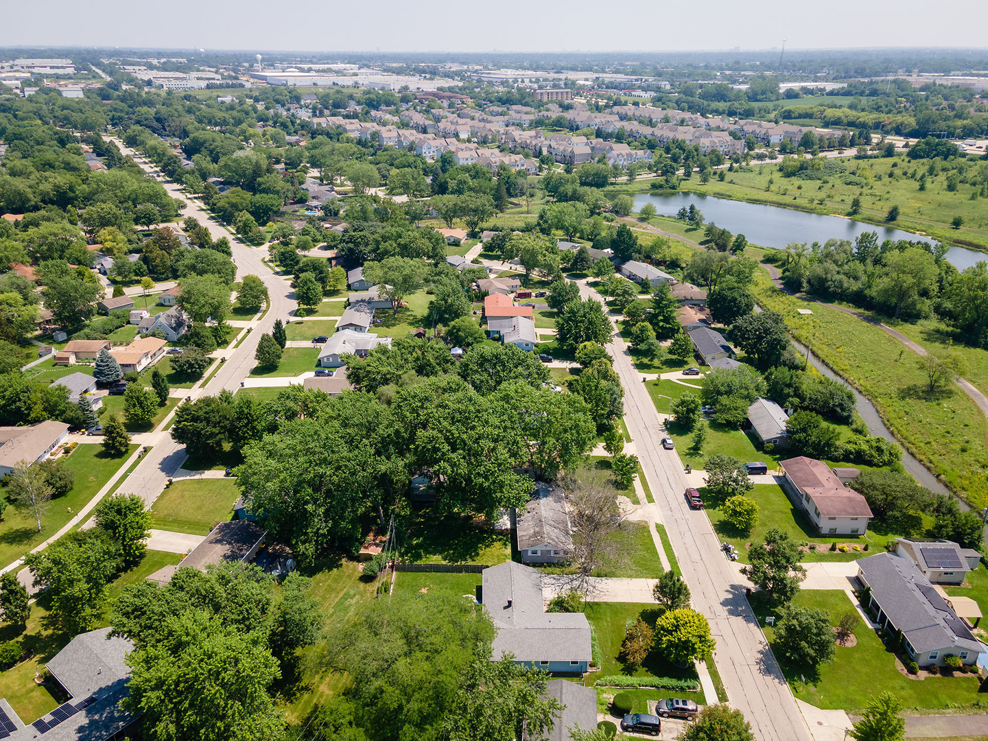 261 Arrowhead Trail, Carol Stream, IL 60188