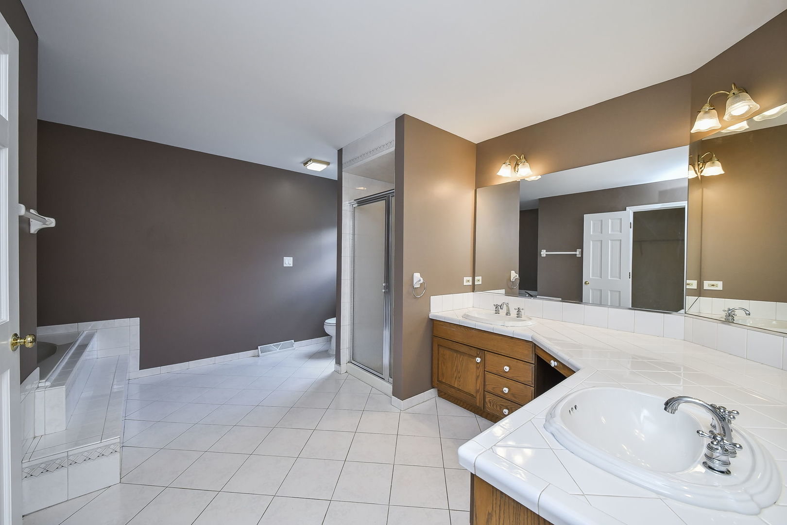 339 Windsor Drive, Bartlett, IL 60103