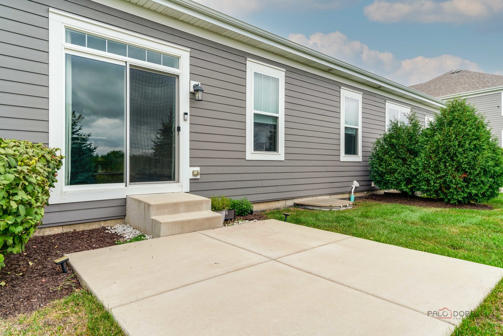 23113 N Pinehurst Drive, Kildeer, IL 60047
